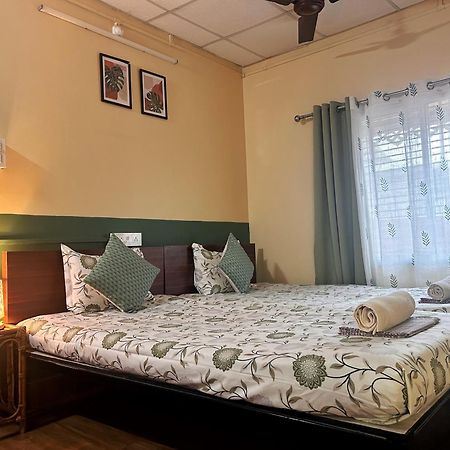 Mulaqat Homestay Силигури Екстериор снимка